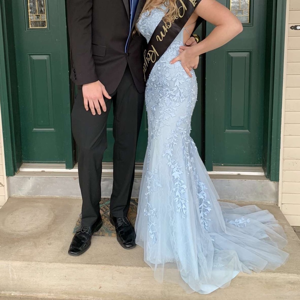 SHERRI HILL 52338 LACE UP PROM DRESS